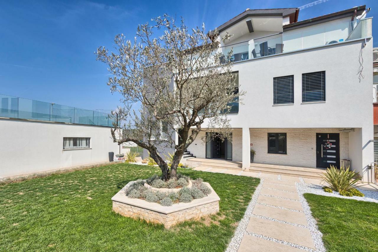 Apartments La Mer Pula Zewnętrze zdjęcie