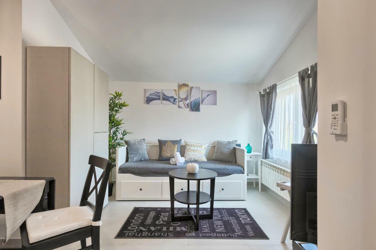 Apartments La Mer Pula Zewnętrze zdjęcie