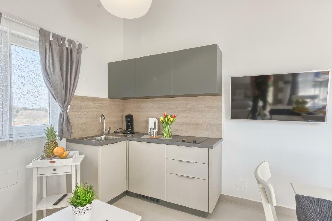 Apartments La Mer Pula Zewnętrze zdjęcie